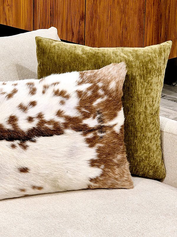 COJINES-ASIAN-TROPICS-INDOOR